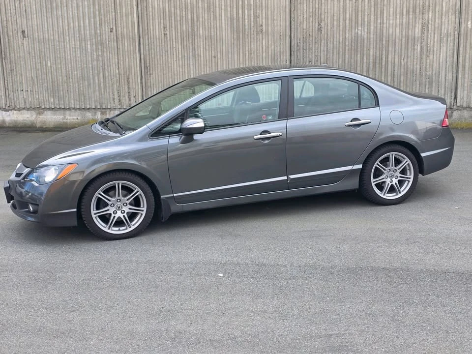 2009 Acura EL - Image 2 of 20