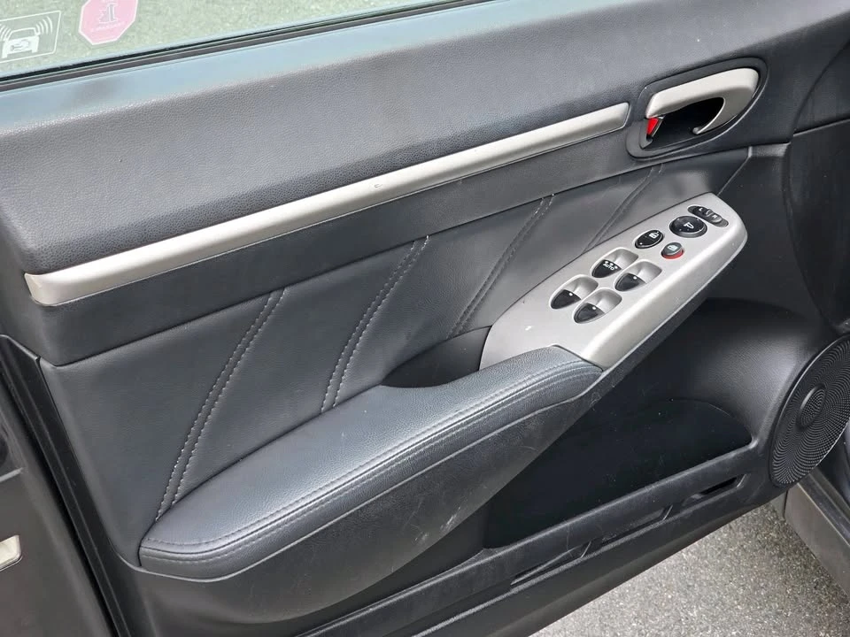 2009 Acura EL - Image 8 of 20