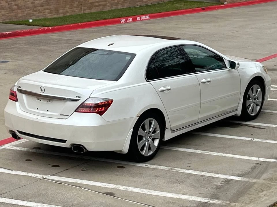 2009 Acura RL 2nd Gen - Image 5 of 20