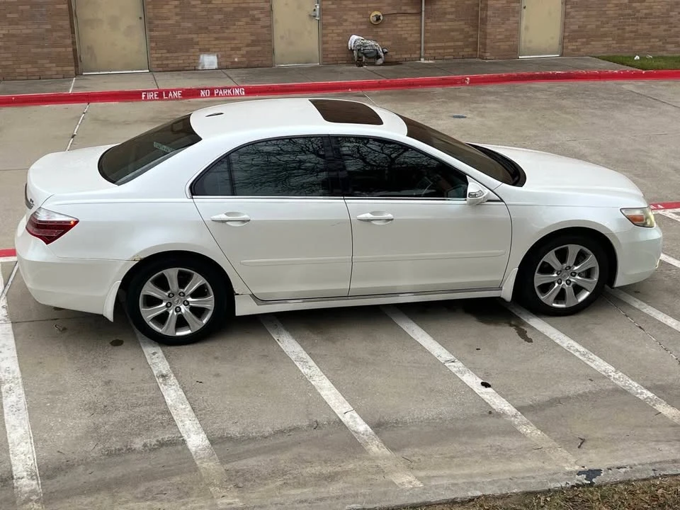 2009 Acura RL 2nd Gen - Image 4 of 20