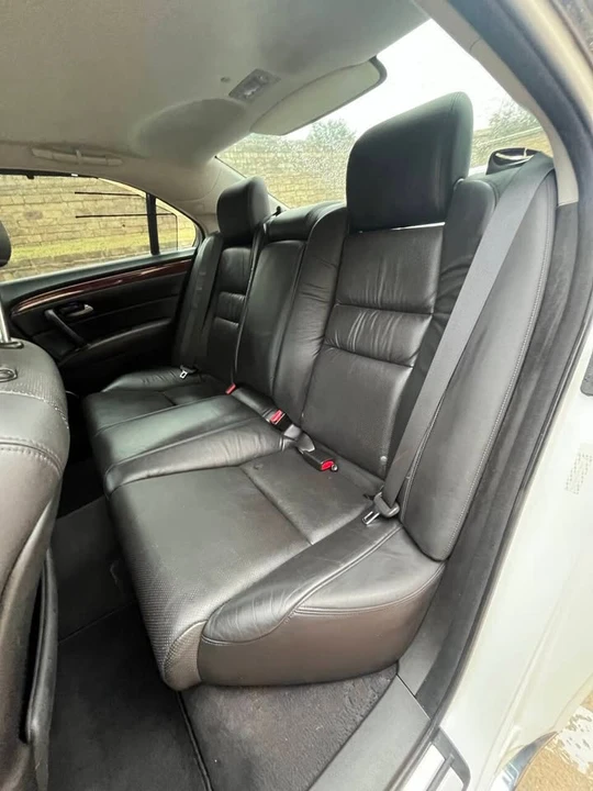 2009 Acura RL 2nd Gen - Image 16 of 20