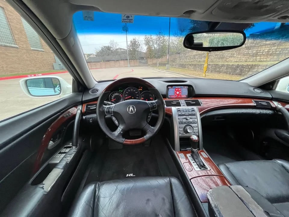 2009 Acura RL 2nd Gen - Image 17 of 20