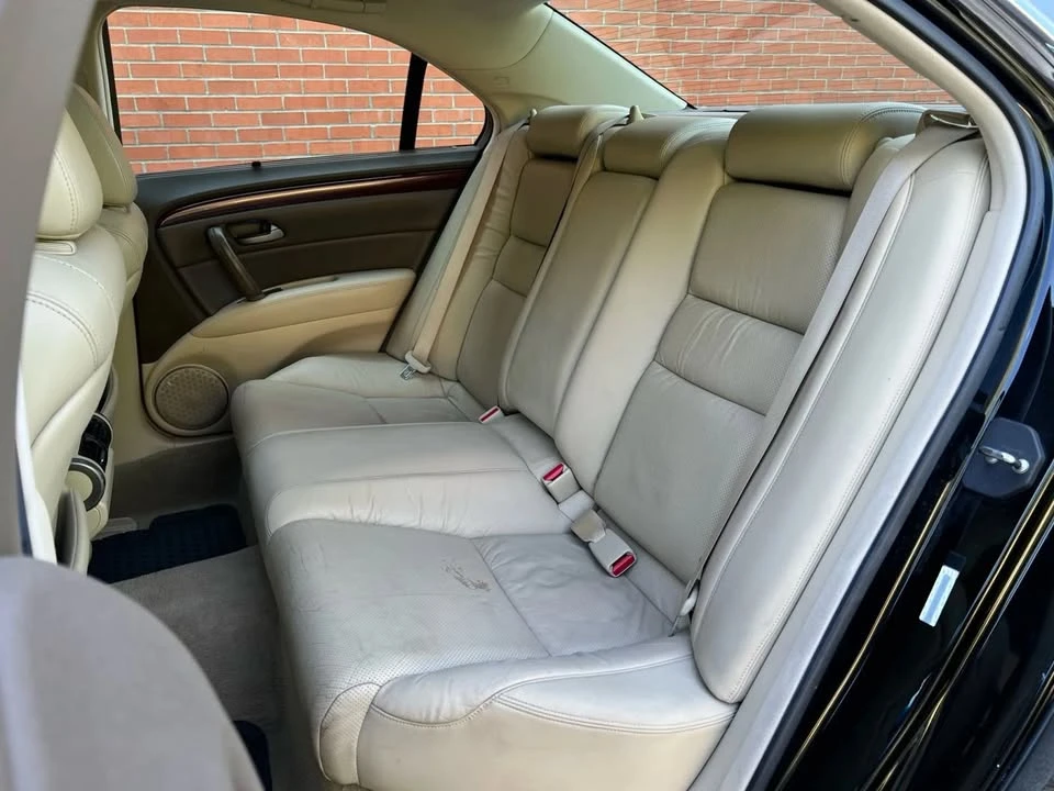 2009 Acura RL 2nd Gen - Image 13 of 20