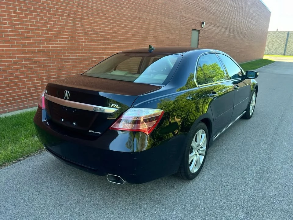 2009 Acura RL 2nd Gen - Image 16 of 20