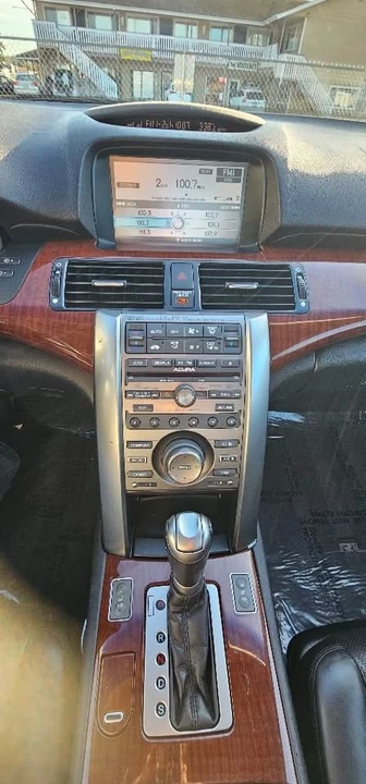 2009 Acura RL 2nd Gen - Image 12 of 19