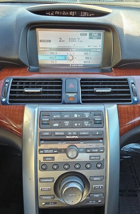 2009 Acura RL 2nd Gen - Image 13 of 19