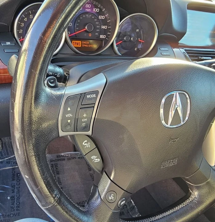 2009 Acura RL 2nd Gen - Image 18 of 19