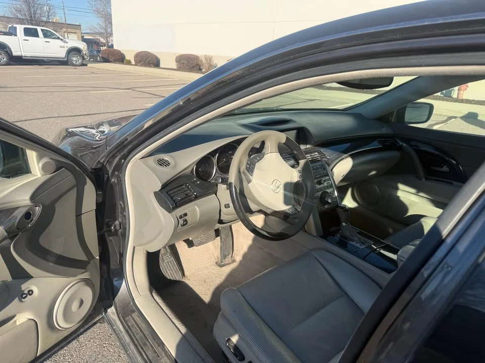 2009 Acura RL 2nd Gen - Image 4 of 8