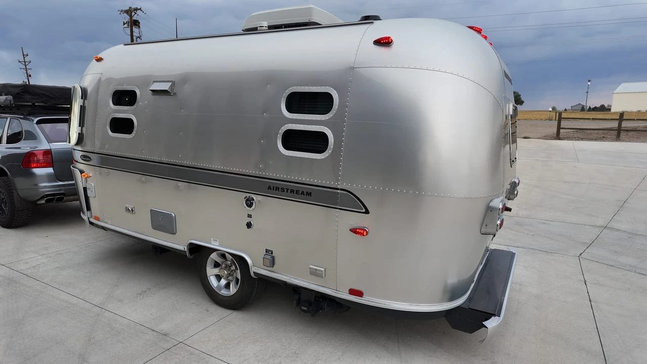 2009 Parts & Memorabilia Trailers - Image 16 of 31