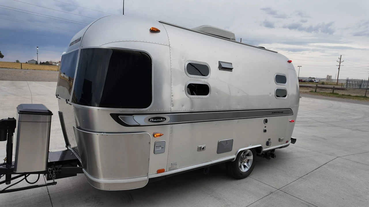2009 Parts & Memorabilia Trailers - Image 14 of 31