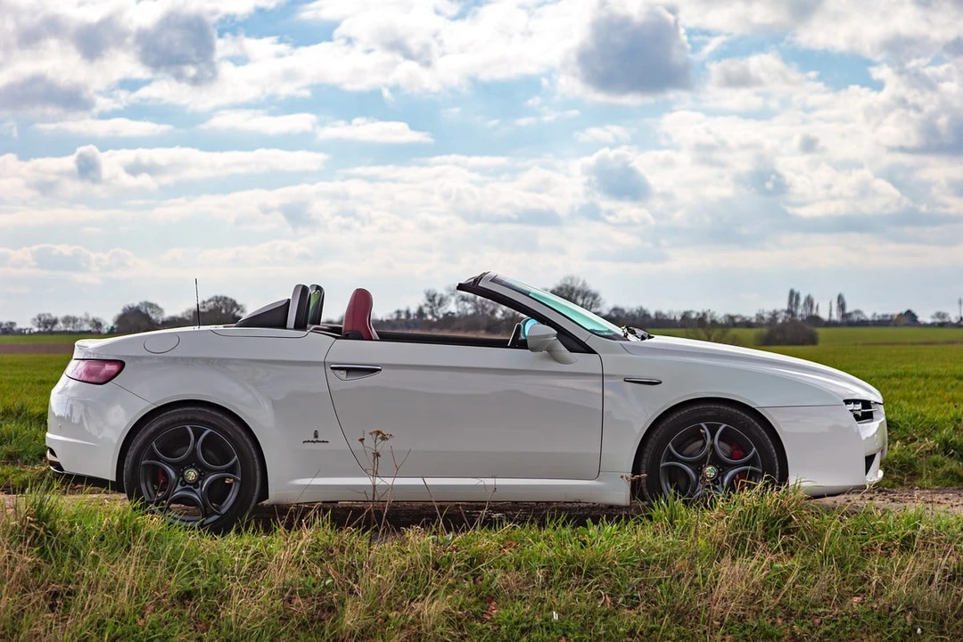 2009 Alfa Romeo 102-Series 2000 - Image 6 of 30