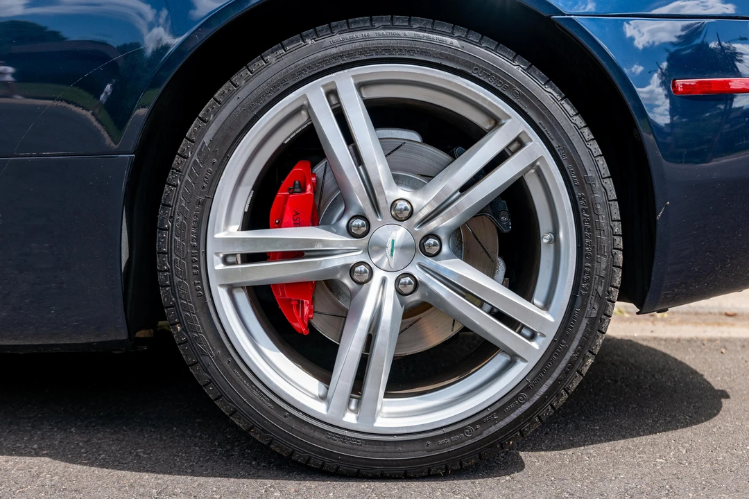 2009 Aston Martin DB9 - Image 19 of 31