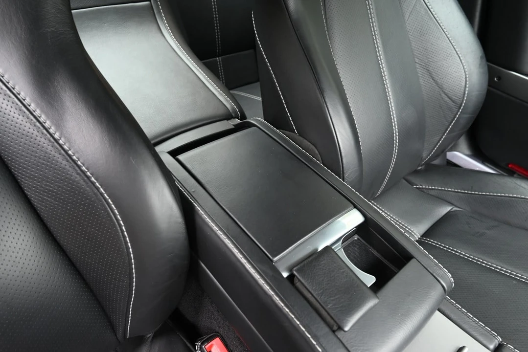 2009 Aston Martin DB9 - Image 27 of 30