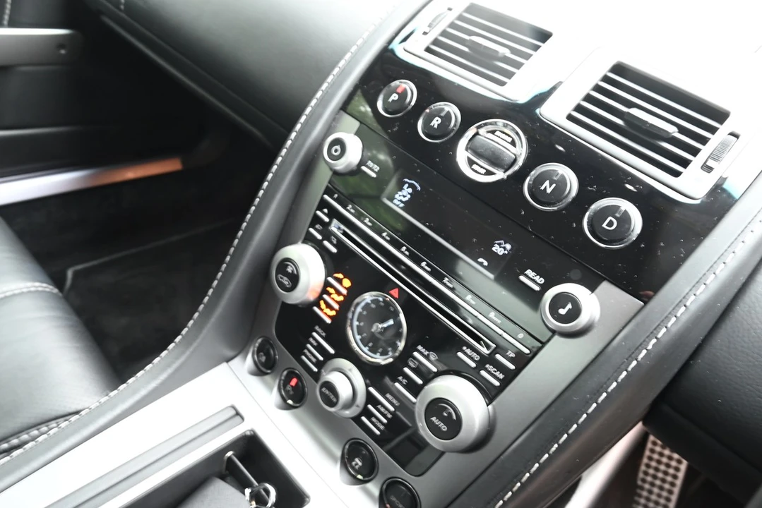 2009 Aston Martin DB9 - Image 26 of 30