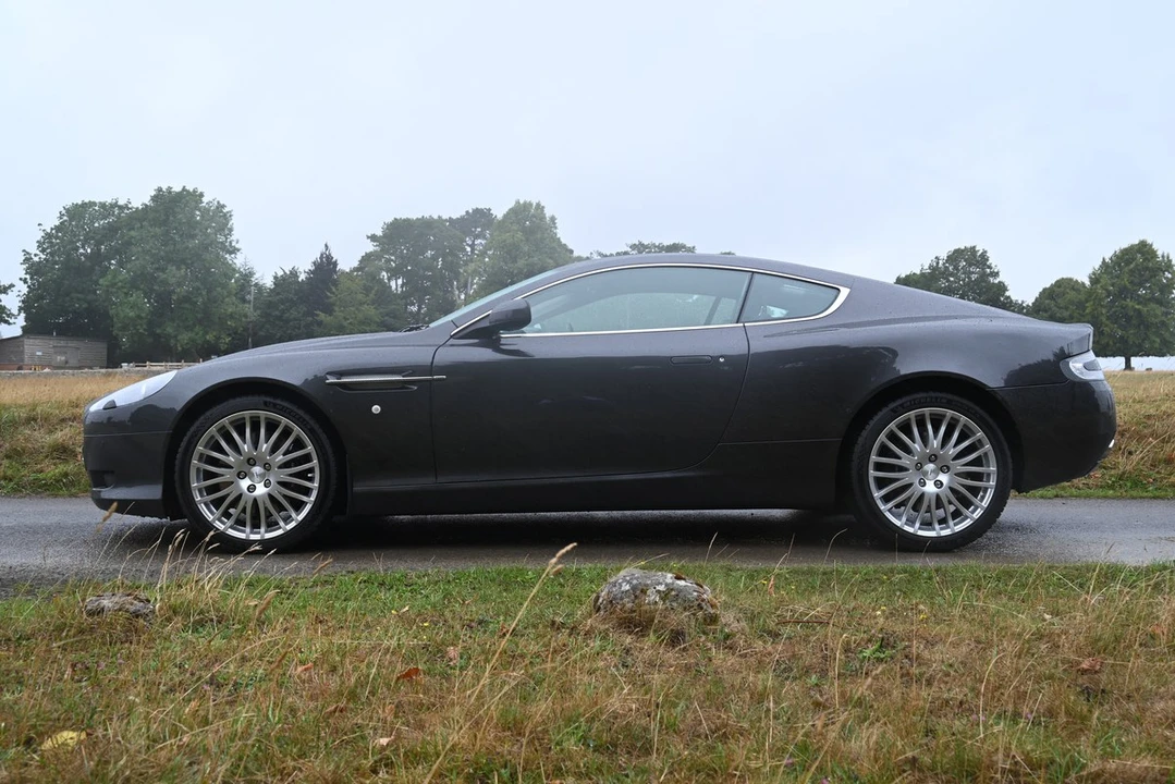 2009 Aston Martin DB9 - Image 14 of 30