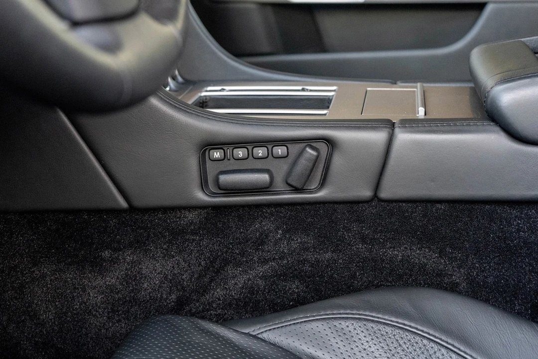 2009 Aston Martin DB9 - Image 23 of 31