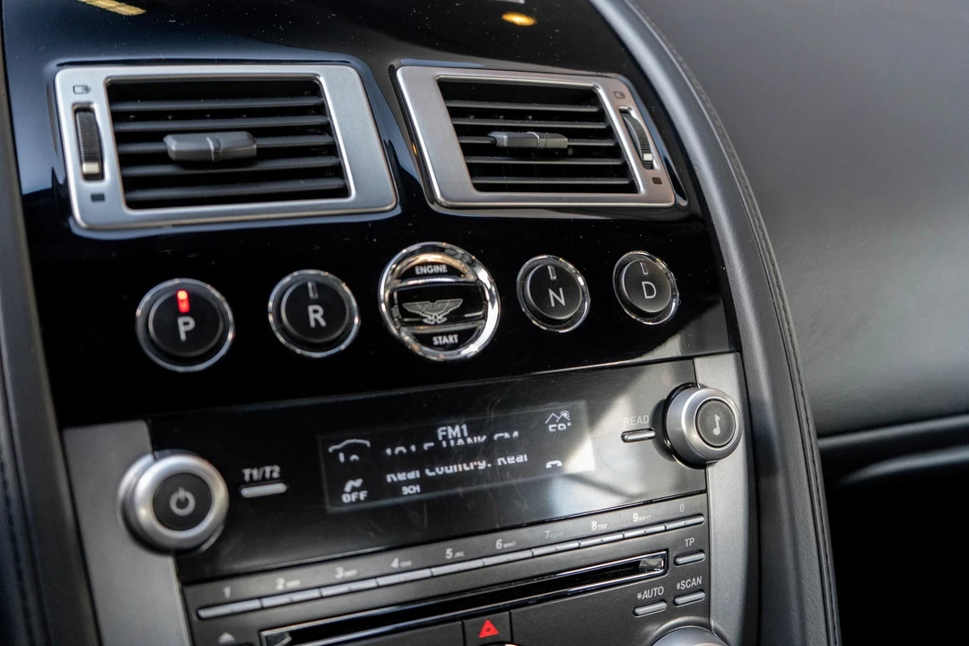 2009 Aston Martin DB9 - Image 17 of 31