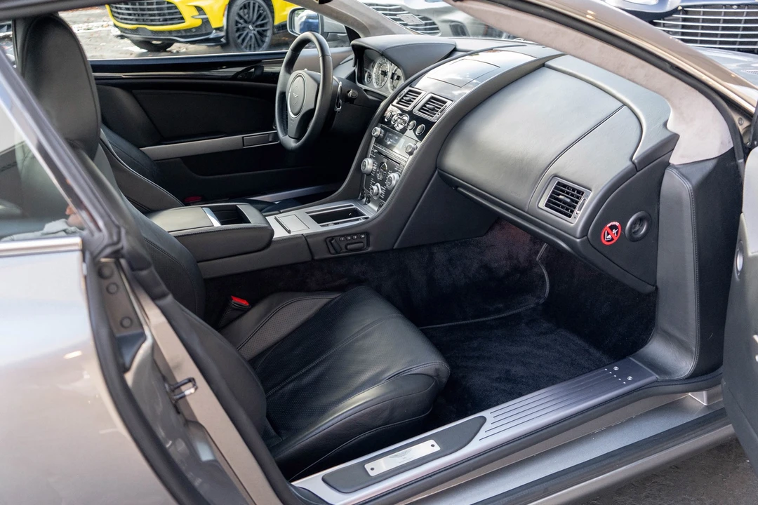 2009 Aston Martin DB9 - Image 26 of 31