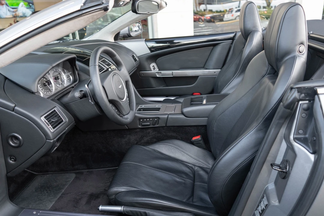 2009 Aston Martin DB9 - Image 10 of 31