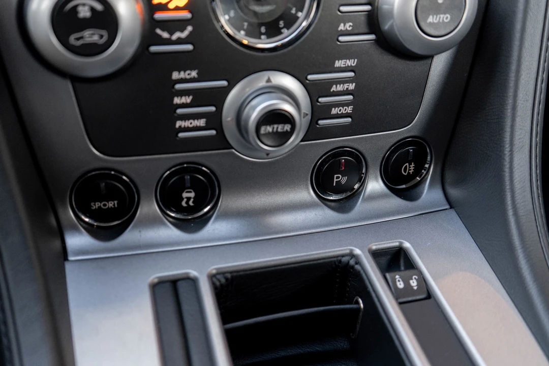 2009 Aston Martin DB9 - Image 19 of 31