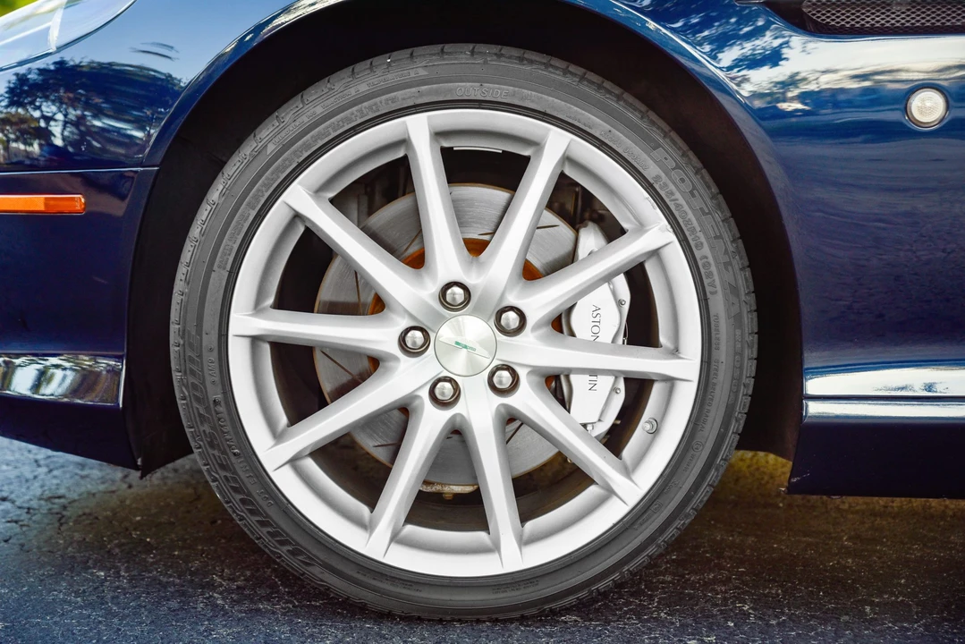 2009 Aston Martin DB9 - Image 29 of 31