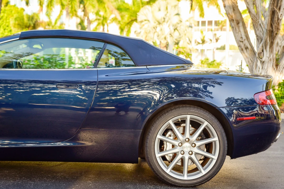 2009 Aston Martin DB9 - Image 25 of 31