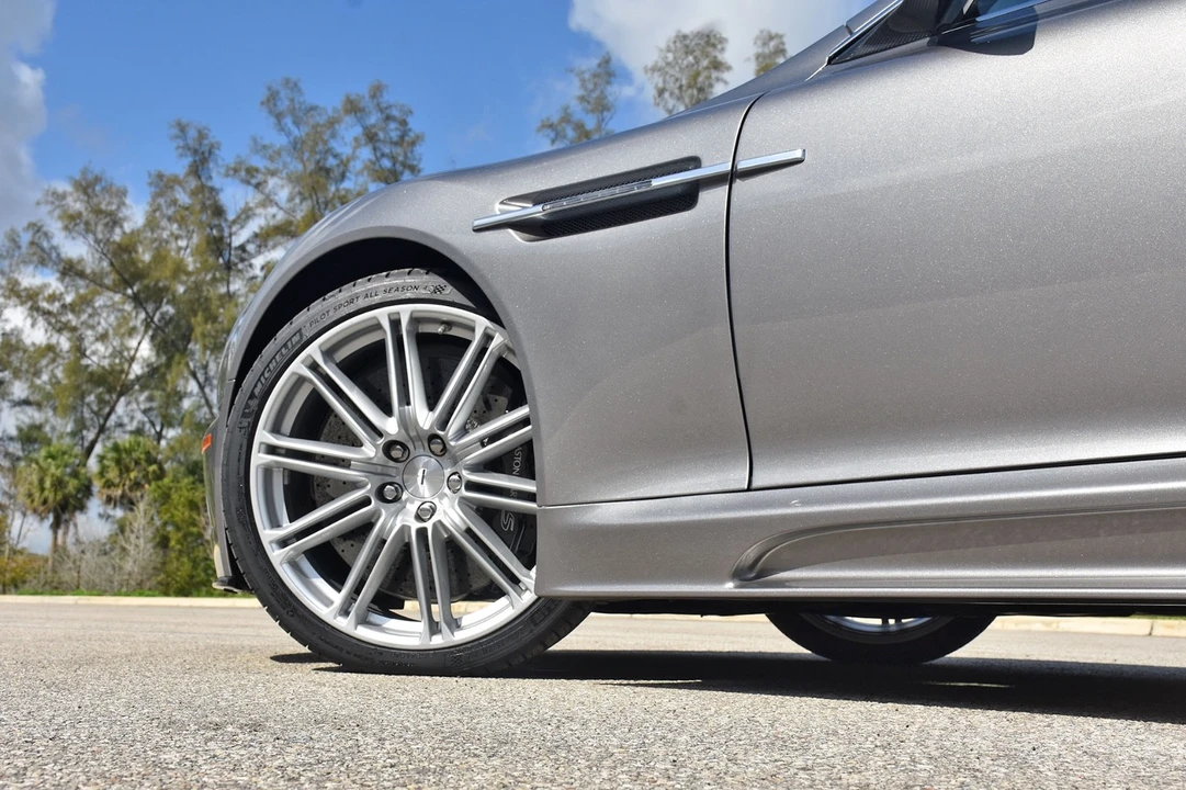 2009 Aston Martin DBS (2008-2012) - Image 5 of 16