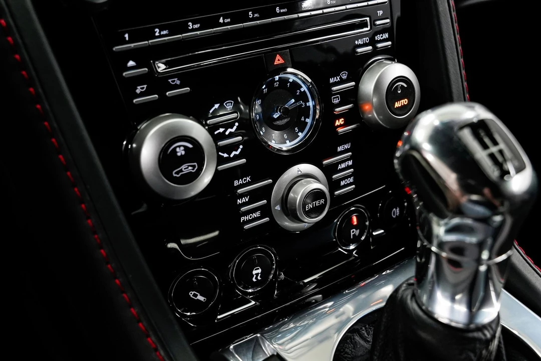 2009 Aston Martin DBS (2008-2012) - Image 14 of 31