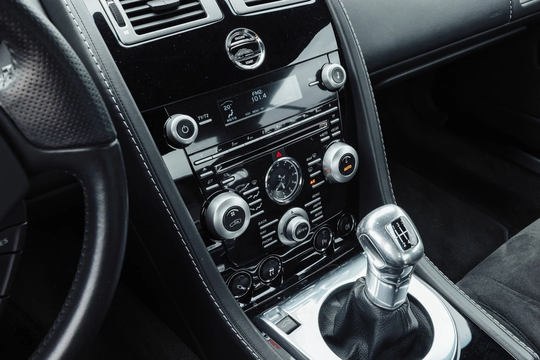 2009 Aston Martin DBS (2008-2012) - Image 16 of 31