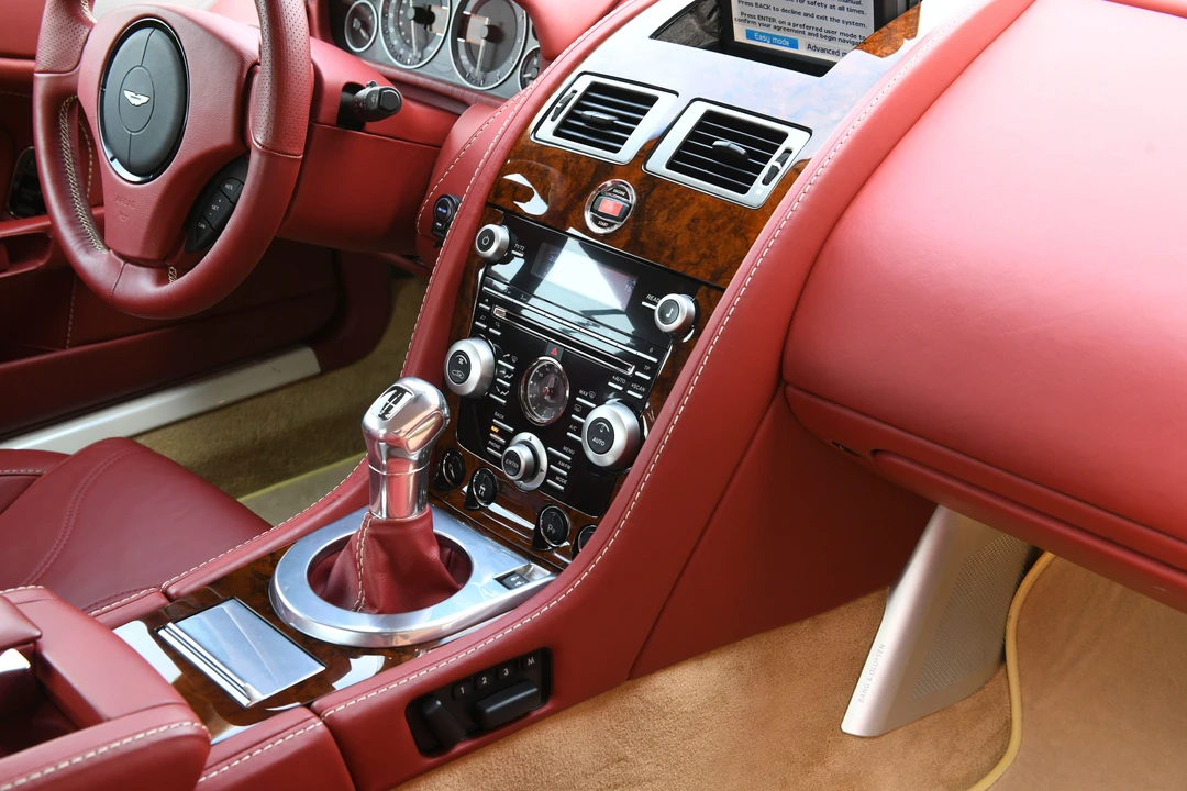 2009 Aston Martin DBS (2008-2012) - Image 24 of 31