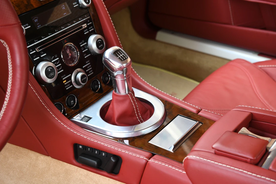 2009 Aston Martin DBS (2008-2012) - Image 19 of 31