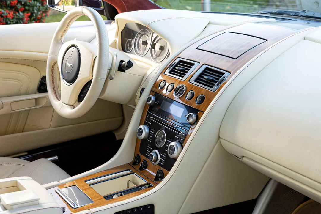 2009 Aston Martin DBS (2008-2012) - Image 18 of 25