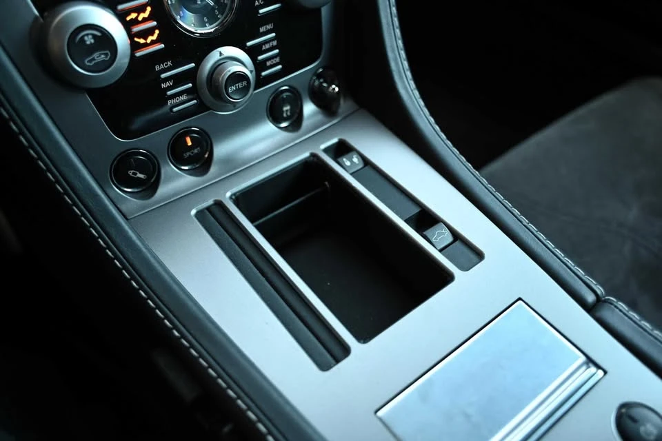2009 Aston Martin DBS (2008-2012) - Image 14 of 18