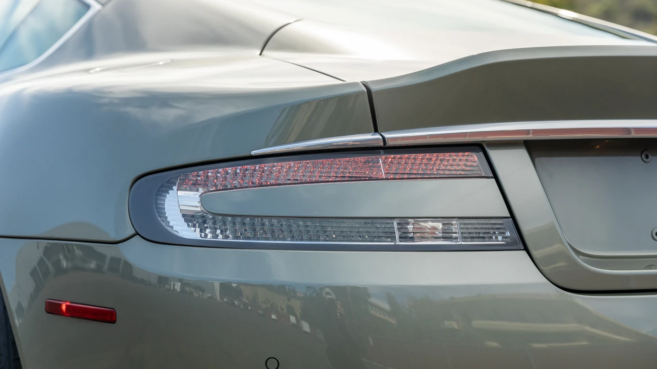 2009 Aston Martin DBS (2008-2012) - Image 15 of 31