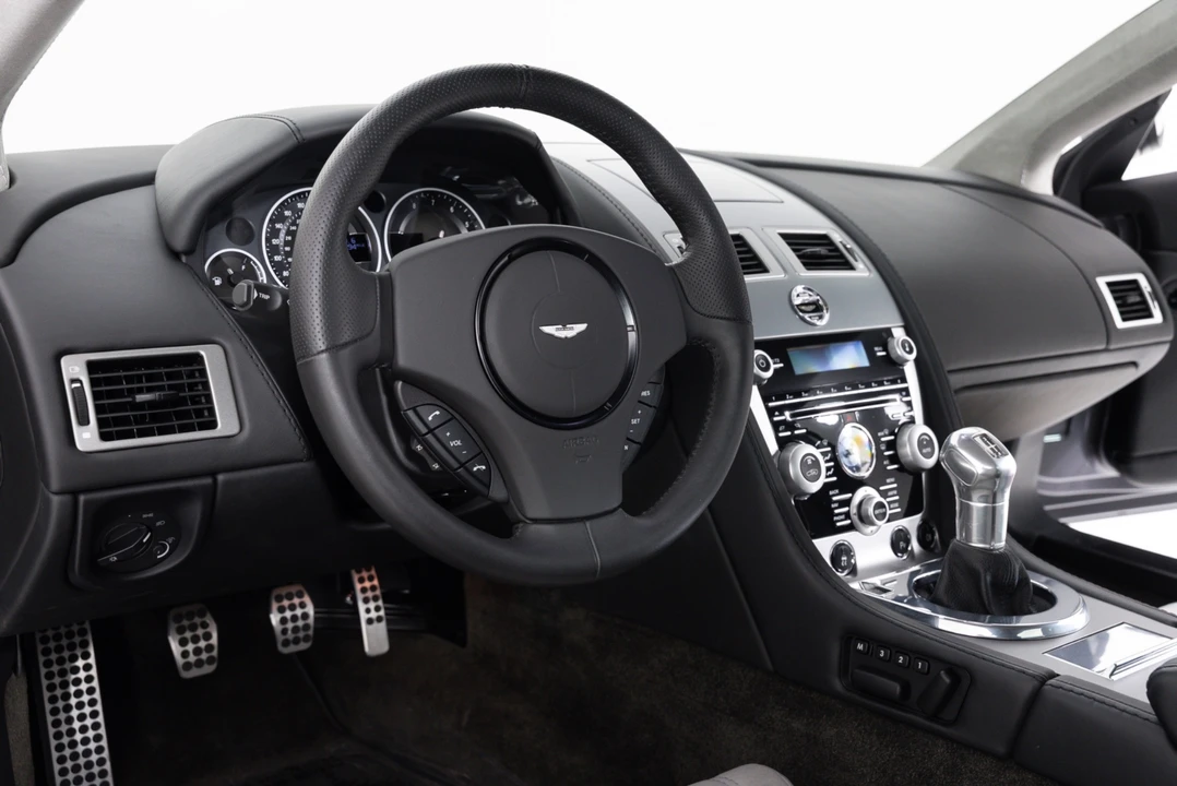 2009 Aston Martin DBS (2008-2012) - Image 17 of 31