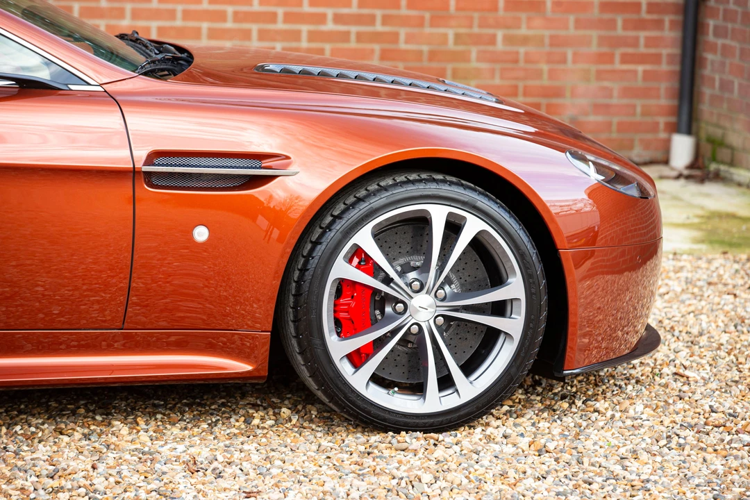 2009 Aston Martin V12 Vantage (2010-2018) - Image 31 of 31