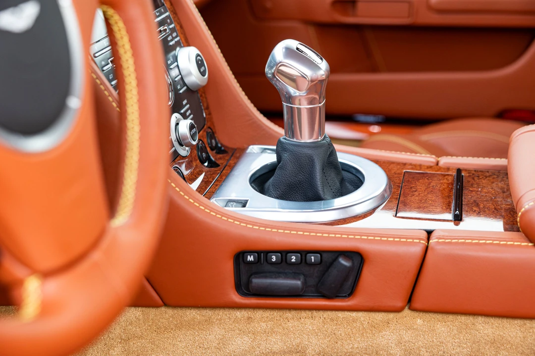 2009 Aston Martin V12 Vantage (2010-2018) - Image 15 of 31