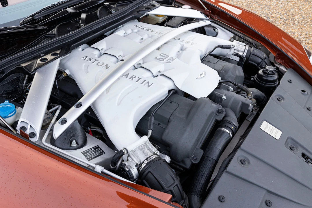 2009 Aston Martin V12 Vantage (2010-2018) - Image 24 of 31