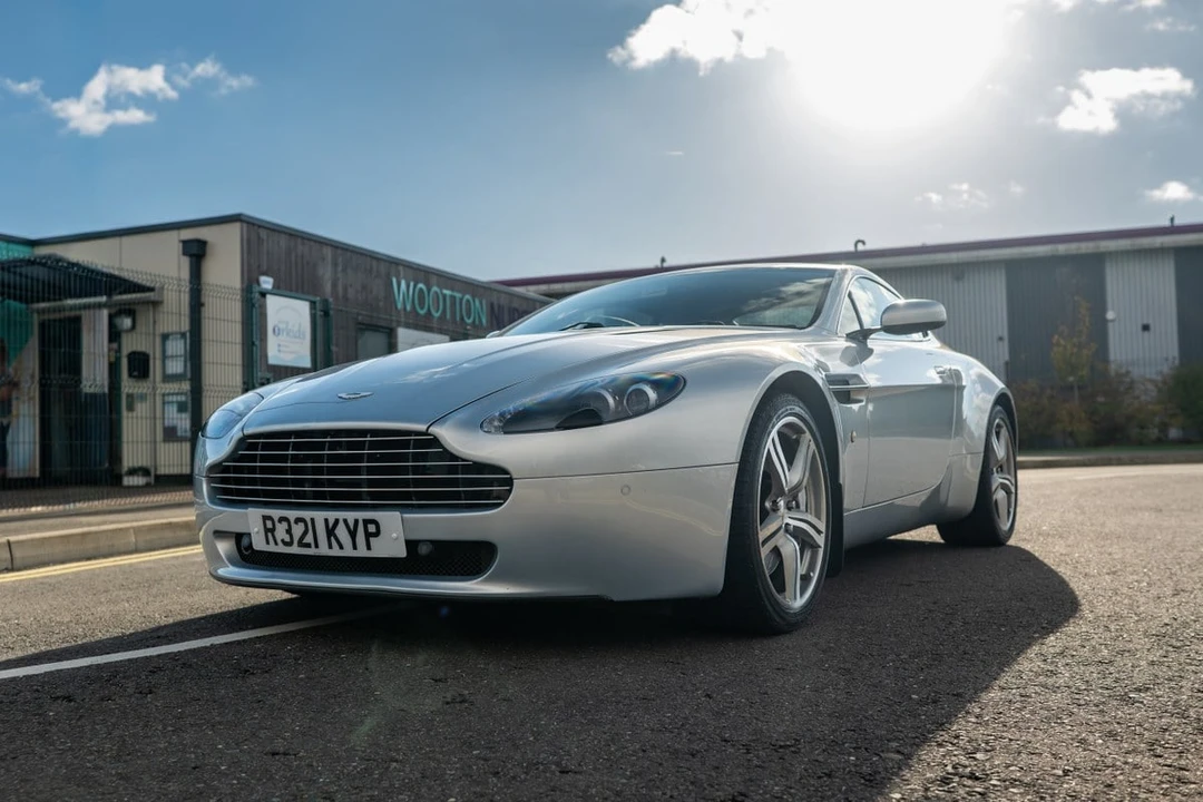 2009 Aston Martin V8 Vantage (2006-2017) - Image 12 of 30