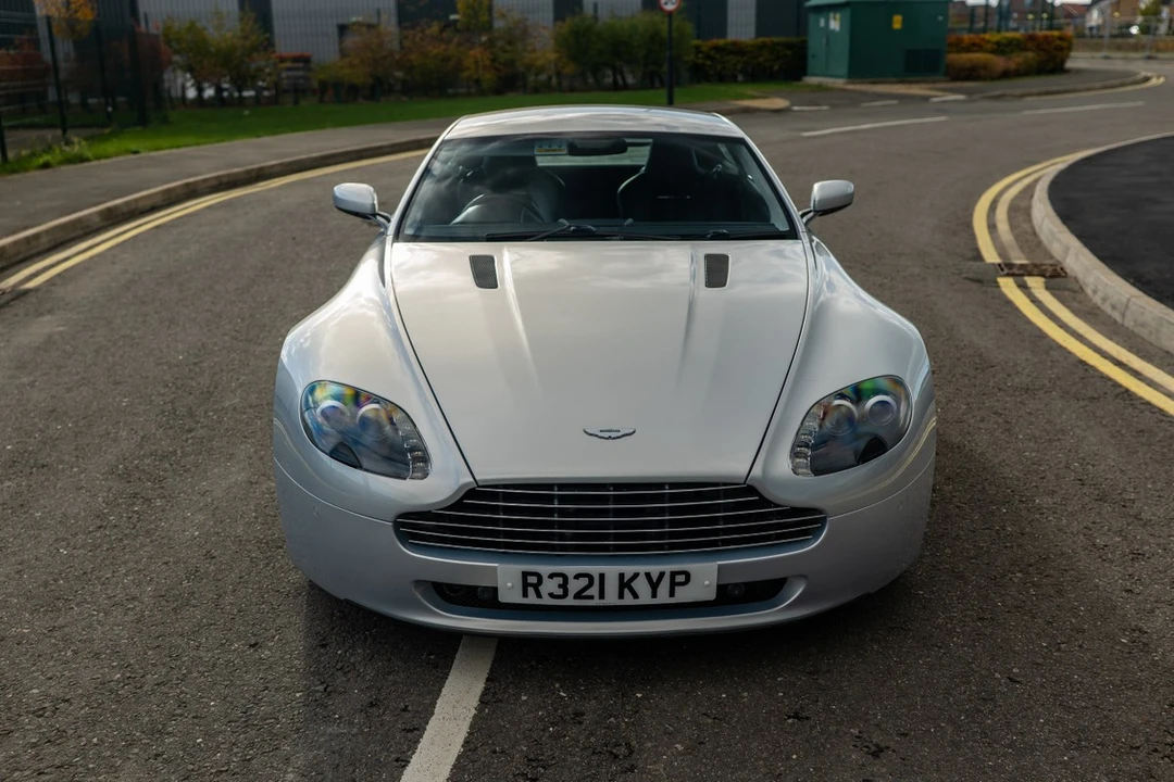 2009 Aston Martin V8 Vantage (2006-2017) - Image 7 of 30