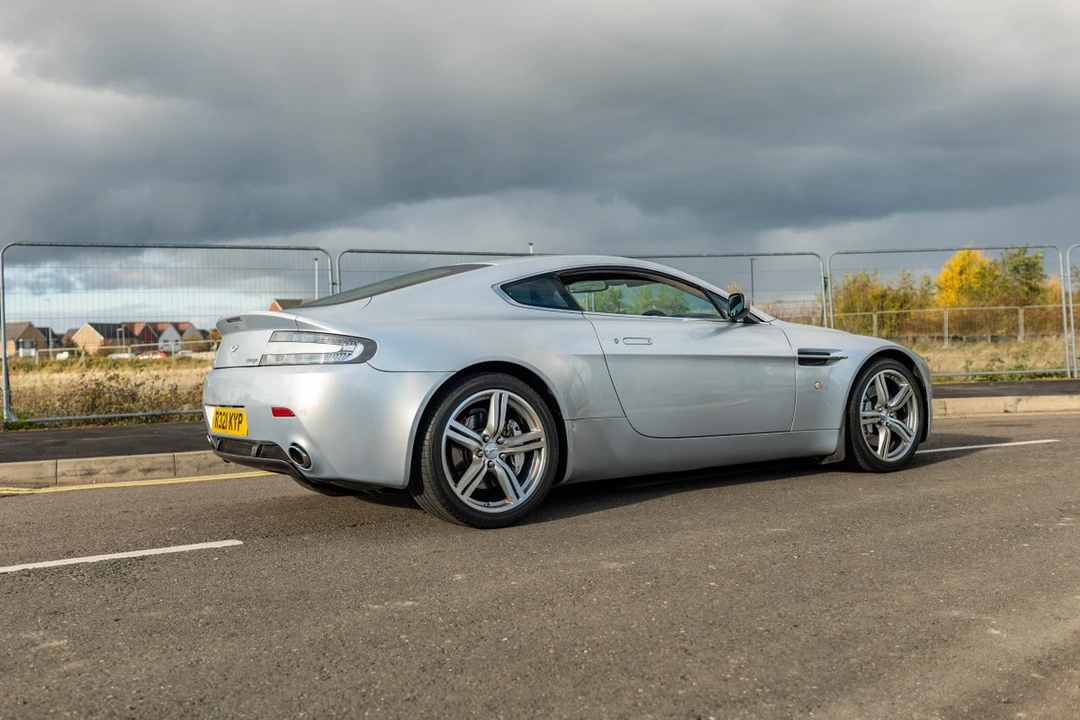 2009 Aston Martin V8 Vantage (2006-2017) - Image 21 of 30