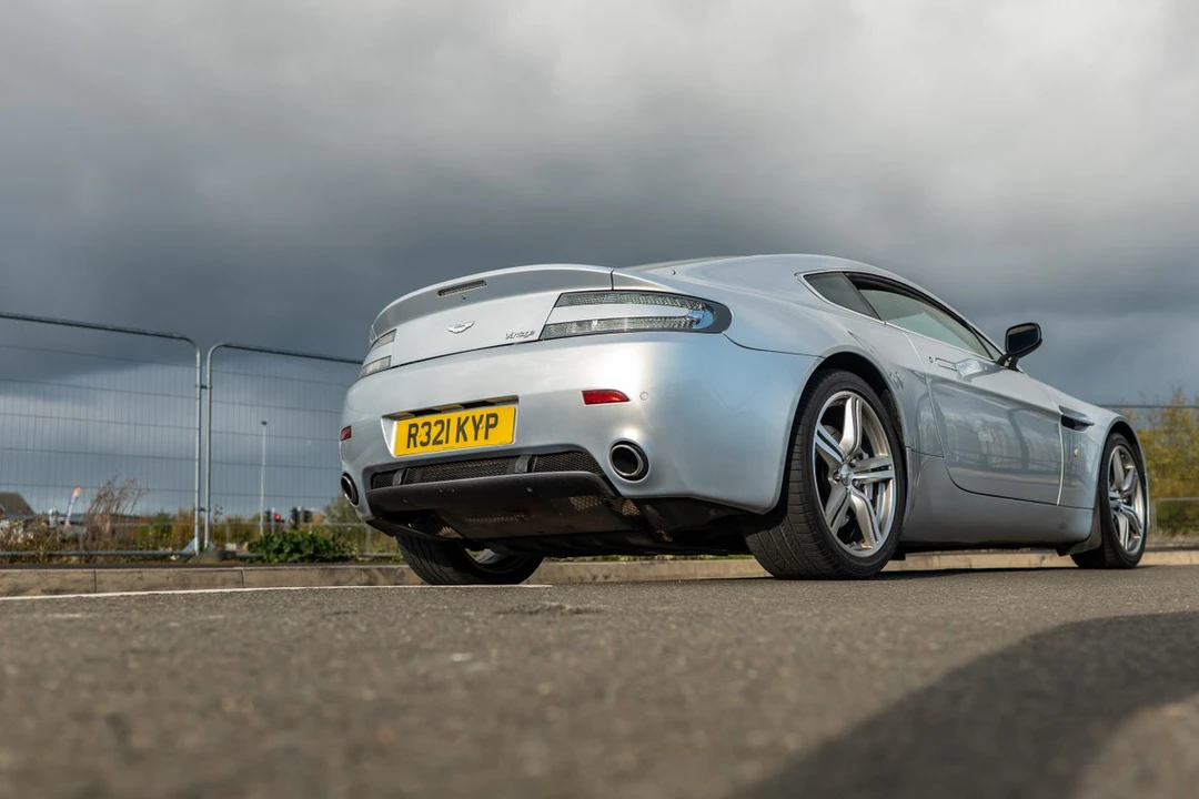 2009 Aston Martin V8 Vantage (2006-2017) - Image 19 of 30