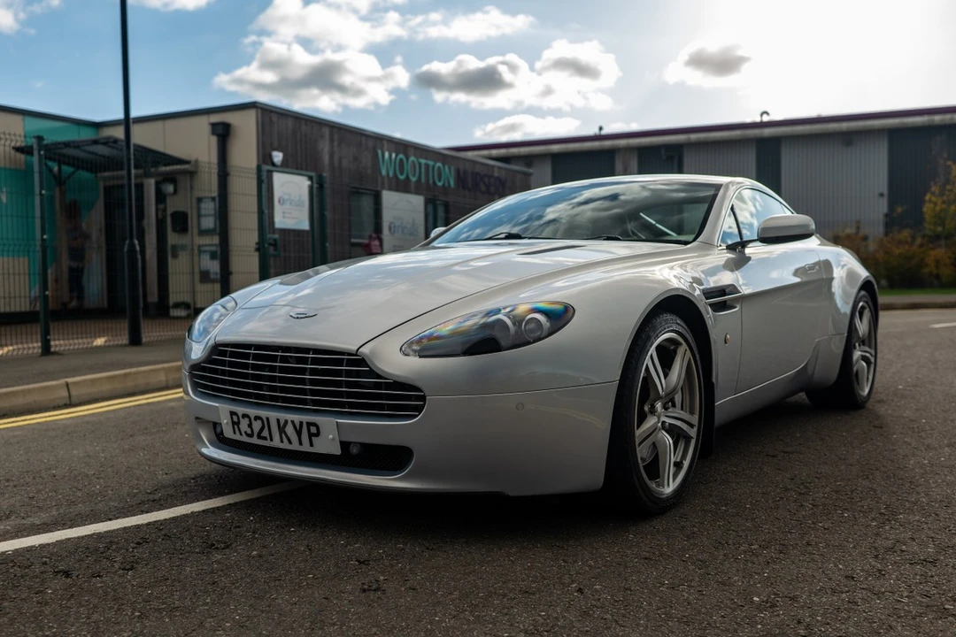 2009 Aston Martin V8 Vantage (2006-2017) - Image 6 of 30