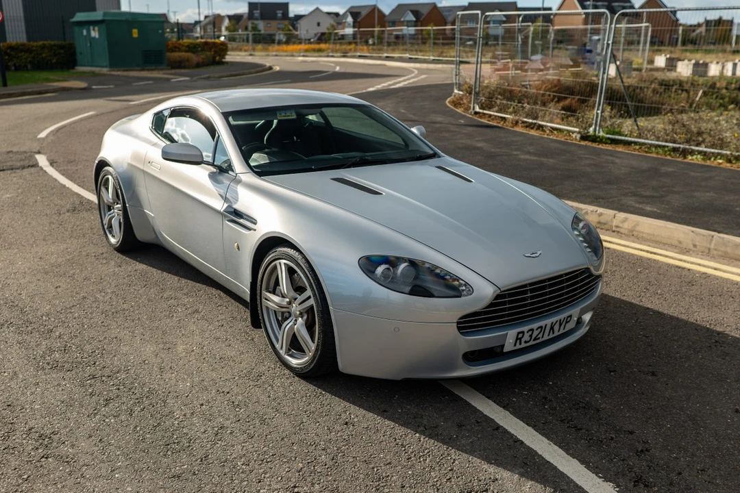 2009 Aston Martin V8 Vantage (2006-2017) - Image 8 of 30
