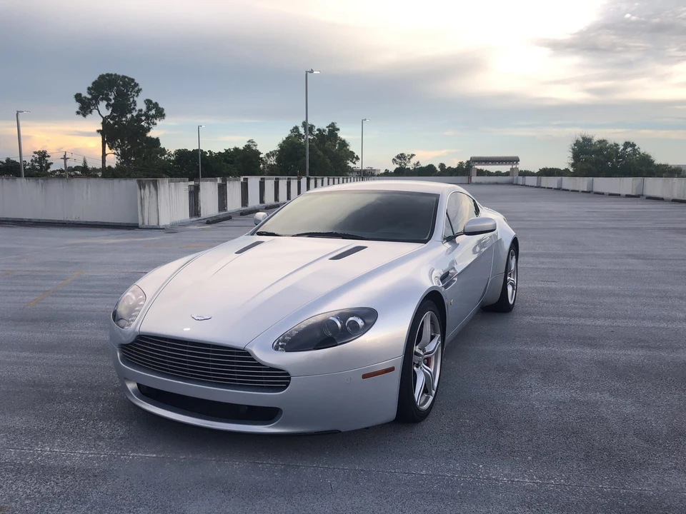 2009 Aston Martin V8 Vantage (2006-2017) - Image 7 of 31