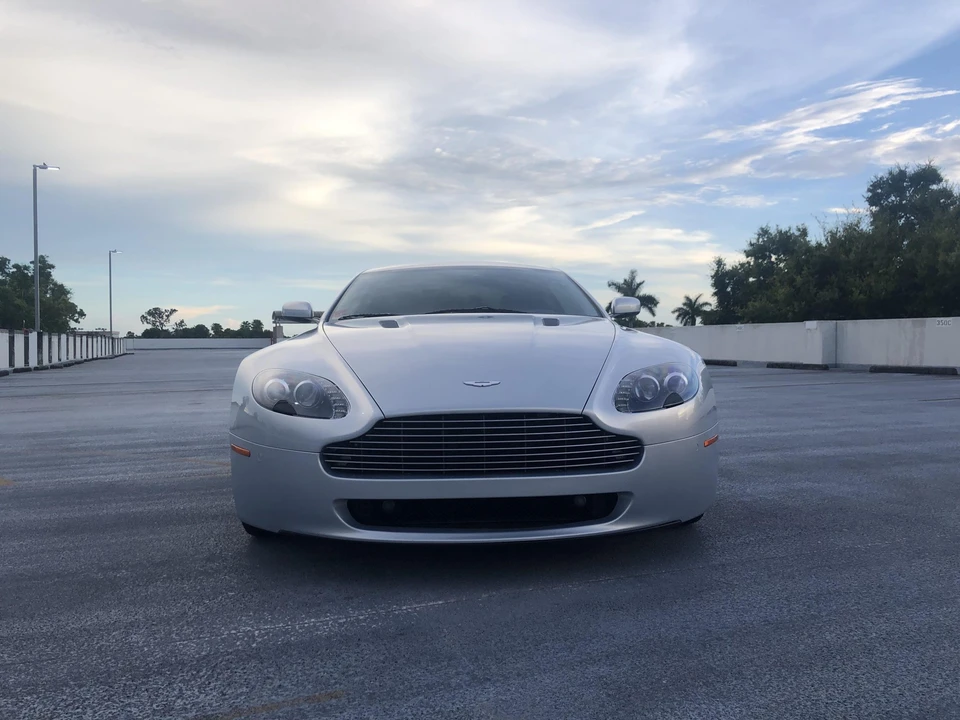2009 Aston Martin V8 Vantage (2006-2017) - Image 10 of 31