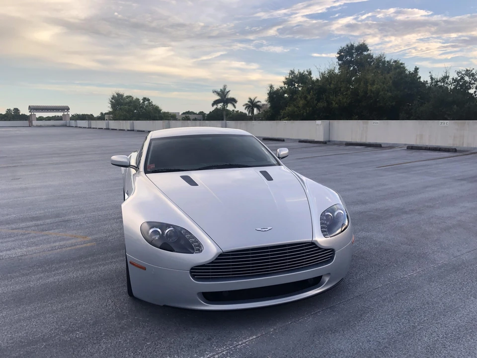 2009 Aston Martin V8 Vantage (2006-2017) - Image 11 of 31