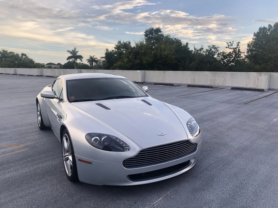 2009 Aston Martin V8 Vantage (2006-2017) - Image 12 of 31