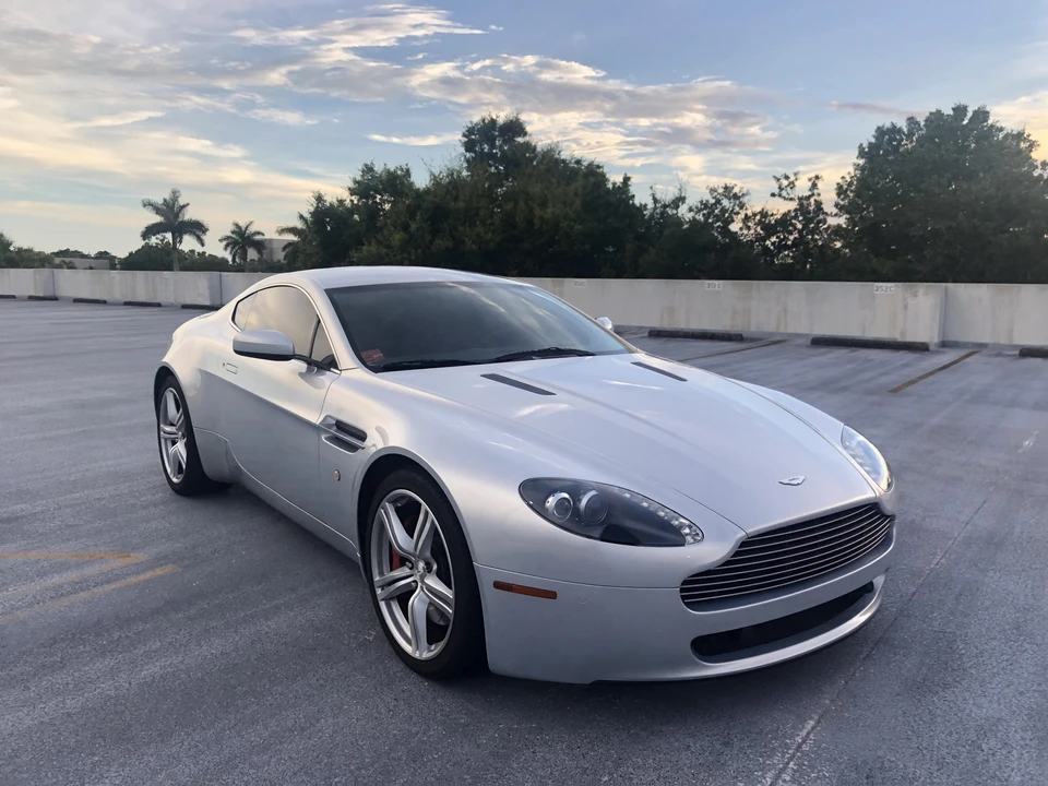 2009 Aston Martin V8 Vantage (2006-2017) - Image 13 of 31