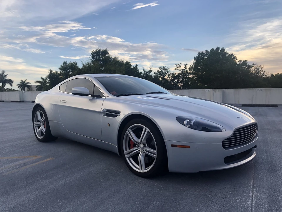 2009 Aston Martin V8 Vantage (2006-2017) - Image 15 of 31